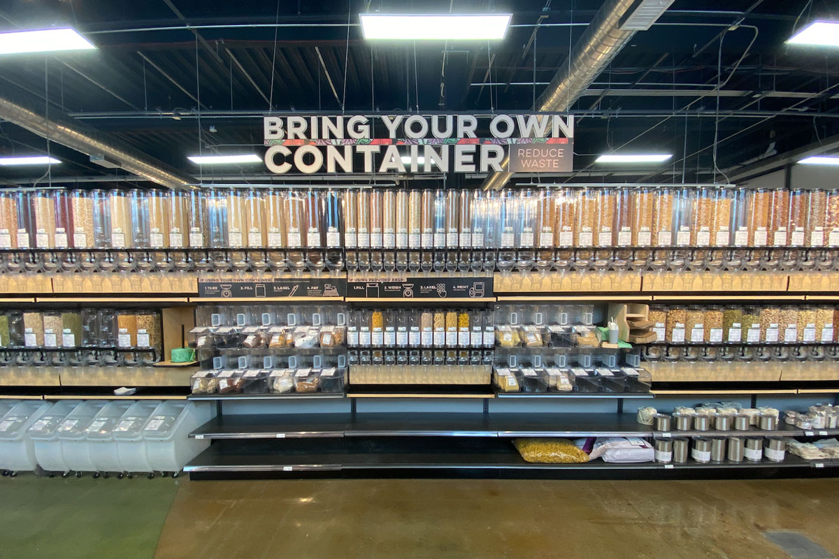 MOM’s Organic Market Opens Its First New York Location in Dobbs Ferry