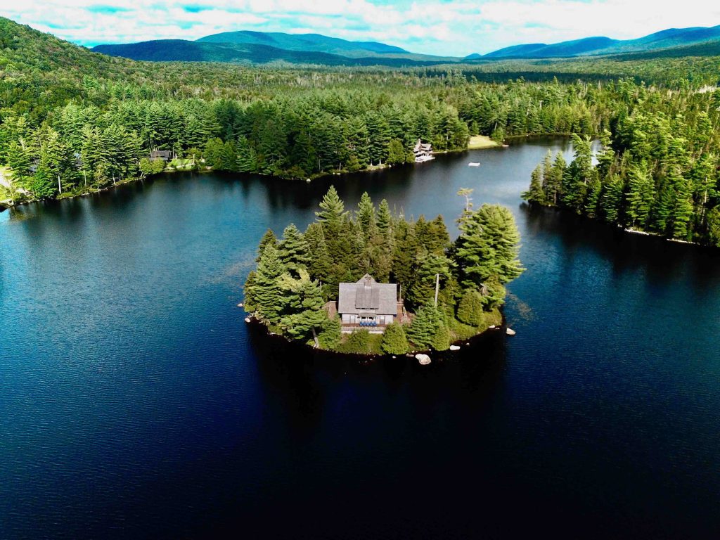Island cabin at Lake Kora