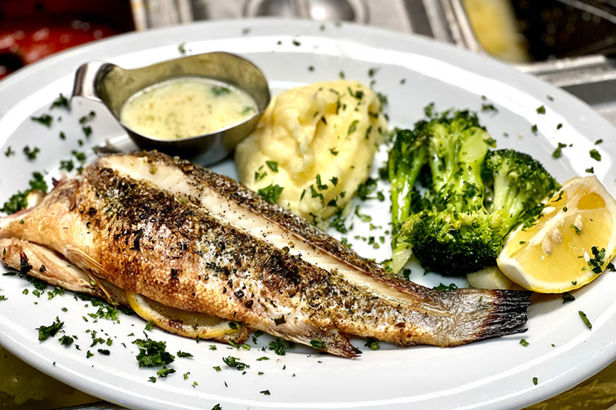 Lenny’s Seafood & Steakhouse and Lenny’s North Embrace Old World Tradition